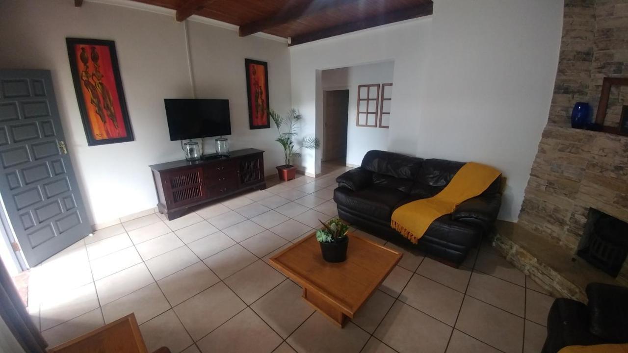 Four Seasons Self-Catering Guest House Graskop Luaran gambar